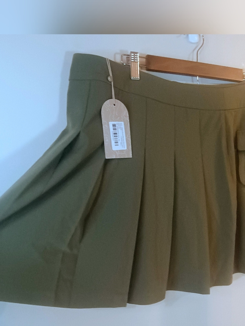 Meshki Olive Green Pleated Mini Skirt - Picture 2 of 6